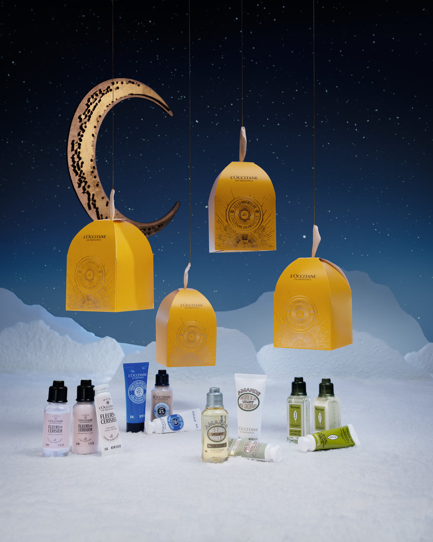 Shtëpizë Festive Cherry Blossom